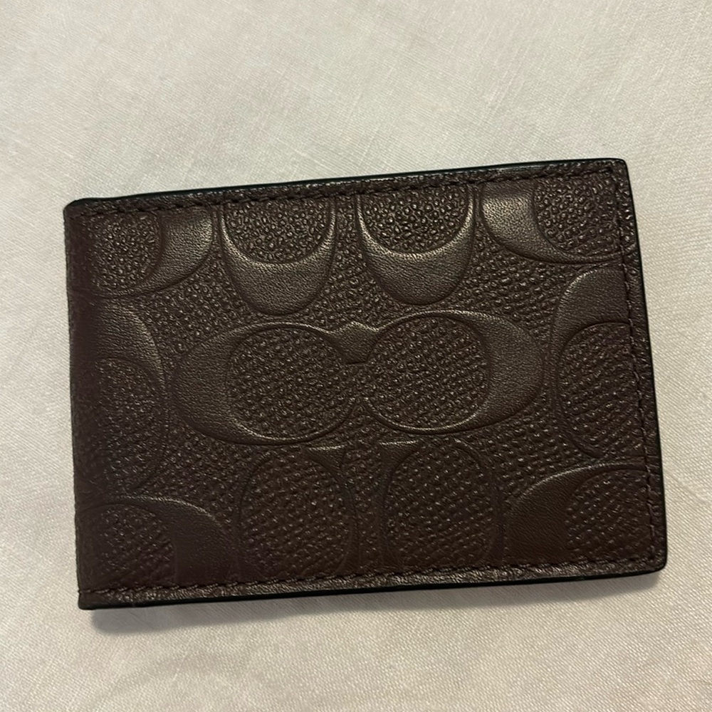 Coach Men's Brown Leather Embossed Signature Cardholder